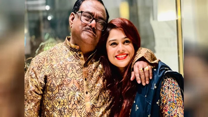 পোস্ট ডিলিট করলেন সাবেক খাদ্যমন্ত্রীর মেয়ে