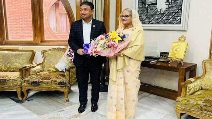 হাসিনাকে সামনাসামনি কোনদিন দেখেননি হারুন