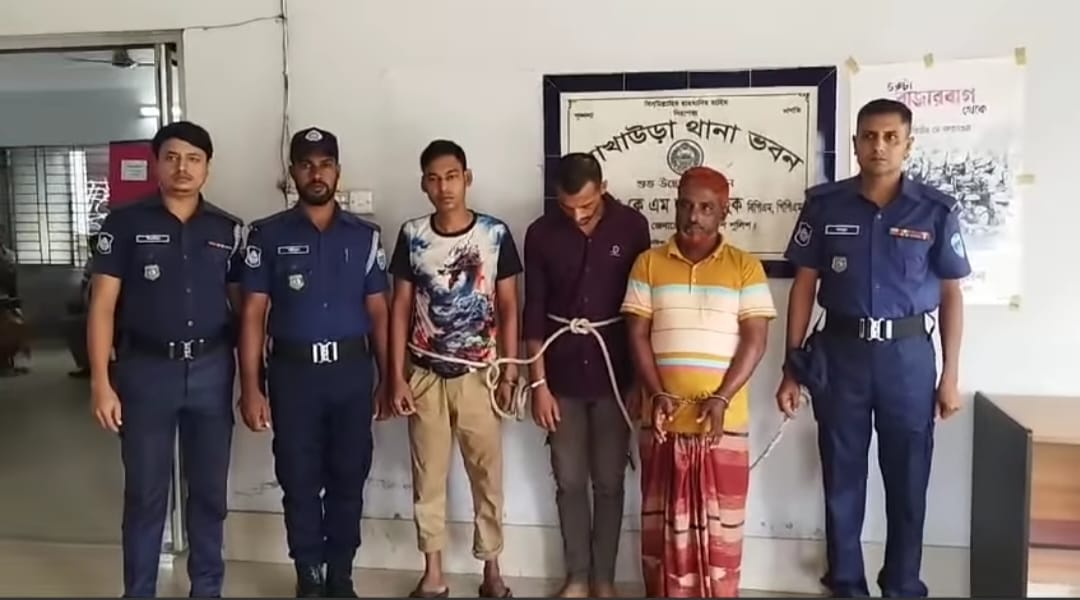 আখাউড়ায় বোমা বিস্ফোর ও গ্রেফতারী পরোয়ানায় গ্রেফতার ৩