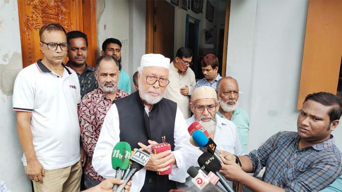 নিহত সেনা কর্মকর্তা তানজিমের বাড়িতে কাদের সিদ্দিকী