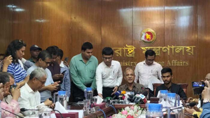 যেসব পুলিশ এখনও কাজে যোগ দেননি তাদের আইনের আওতায় আনা হবে