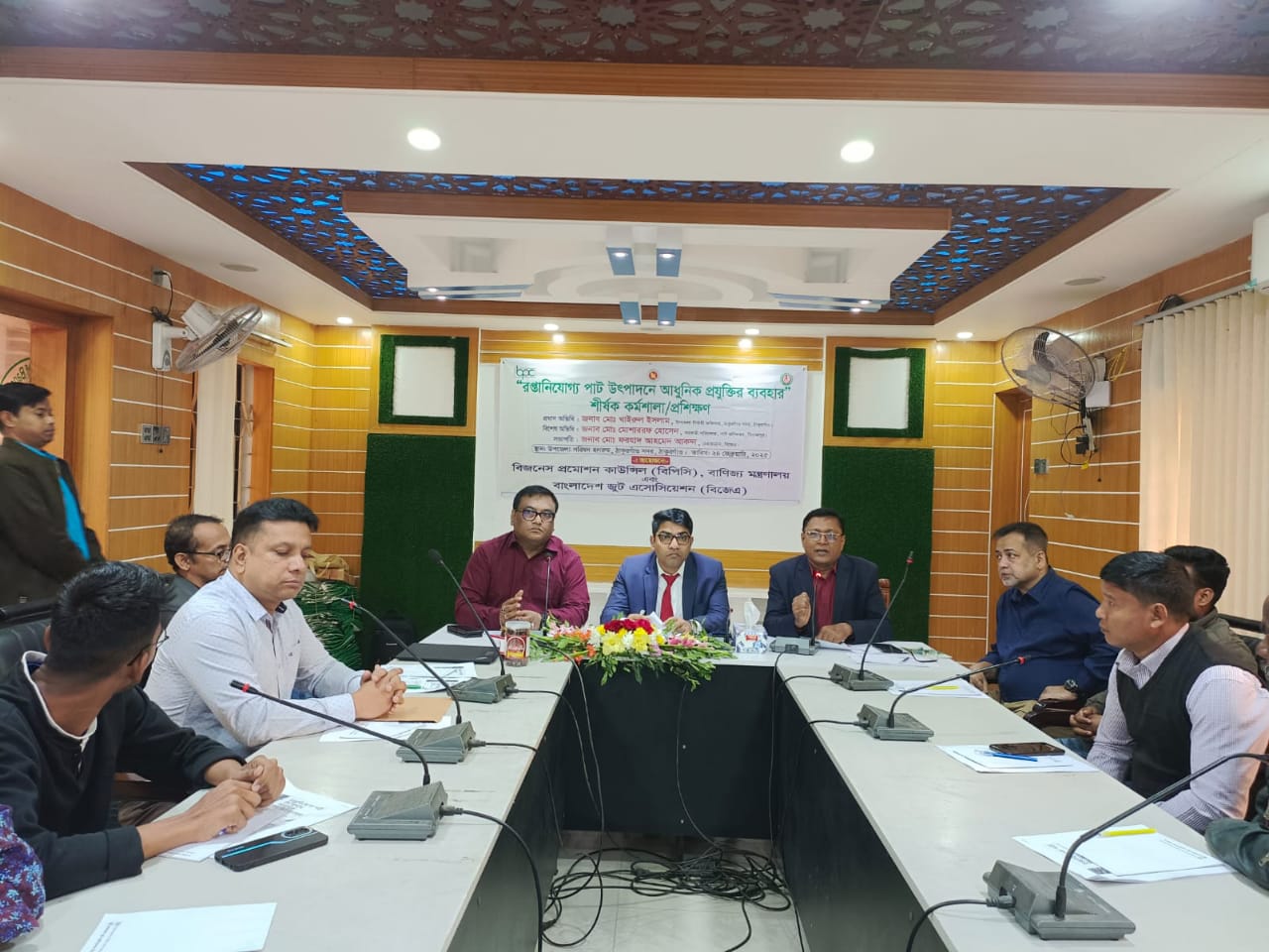 ঠাকুরগাঁওয়ে পাট চাষীদের প্রশিক্ষণ ও কর্মশালা অনুিষ্ঠত