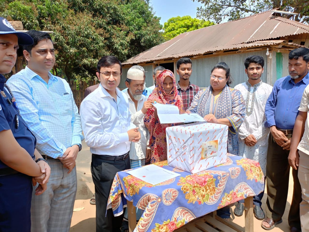 রামগড়ে জুলাই ২৪ আন্দোলনে শহীদ হওয়া মজিদ পরিবার পেল ১০ লক্ষ টাকা সরকারি সহায়তা