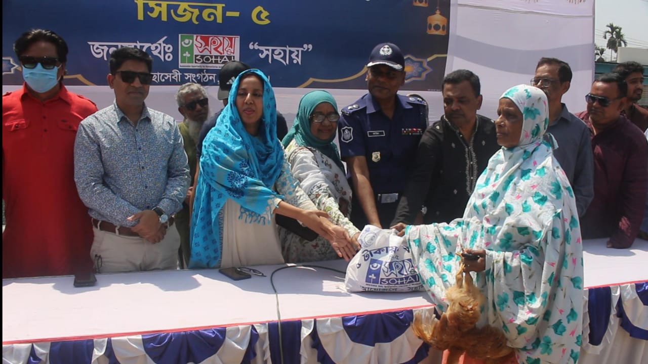 ঠাকুরগাঁওয়ে ৫ টাকায় ঈদ বাজার পেল ৫’শ দরিদ্র পরিবার