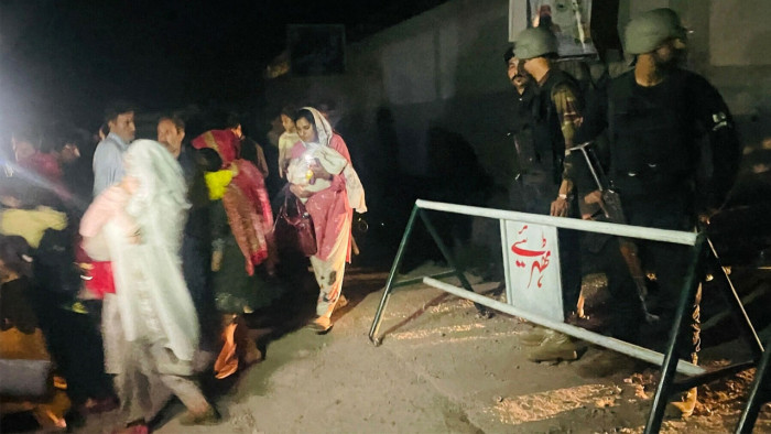 পাকিস্তানে নিহত বেড়ে ২৬, ভারতীয় গণমাধ্যমের দাবি ৭০