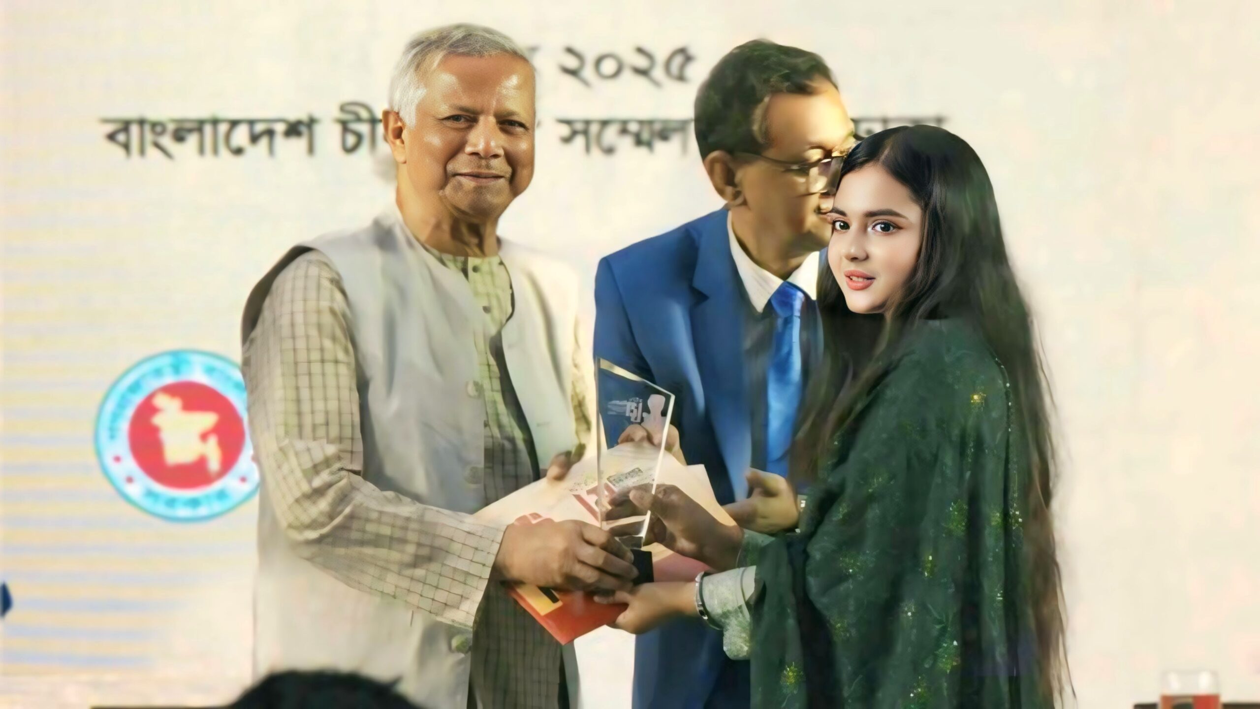 মুন্সিগঞ্জের তরুণী প্রধান উপদেষ্টা থেকে পুরস্কৃত হলেন নুসরাত জাহান নিশু