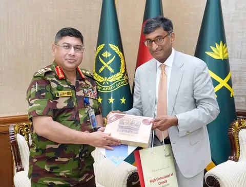সেনাপ্রধানের সাথে কানাডার ইন্দো-প্যাসিফিক বাণিজ্য প্রতিনিধি মি. পল থোপিল এর সৌজন্য সাক্ষাৎ