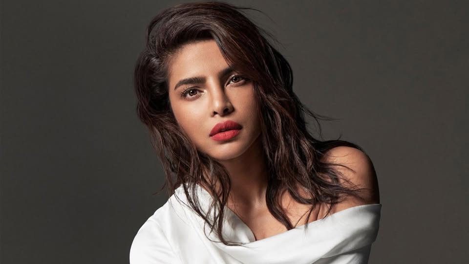 বাবার মৃত্যুতে কাঁদেননি প্রিয়াঙ্কা