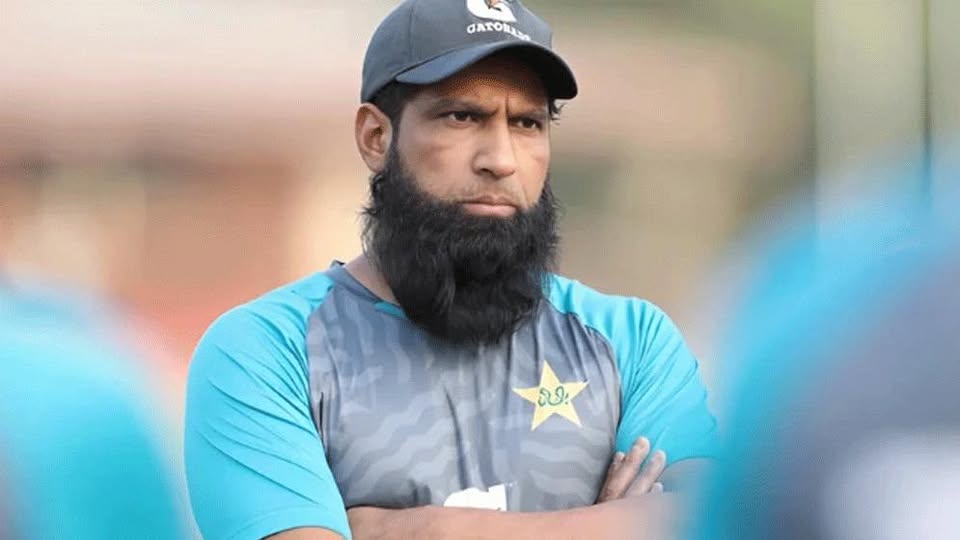 পাকিস্তানের কোচের দায়িত্ব ছাড়লেন ইউসুফ