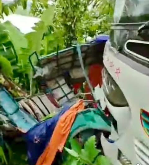 আমতলীতে সড়ক দূর্ঘটনায় বাবা মেয়েসহ নিহত তিন ও শিশুসহ আহত চার
