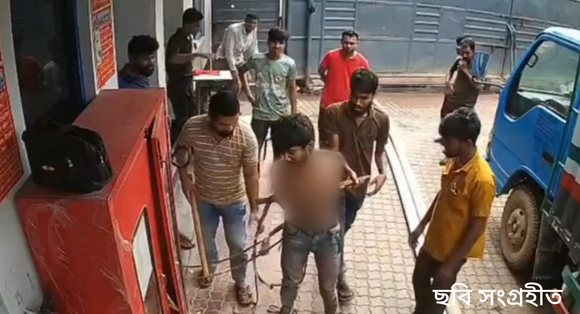 কোনাবাড়িতে চুরির অপবাদ দিয়ে রশি দিয়ে বেঁধে শ্রমিককে পিটিয়ে হত্যার অভিযোগ