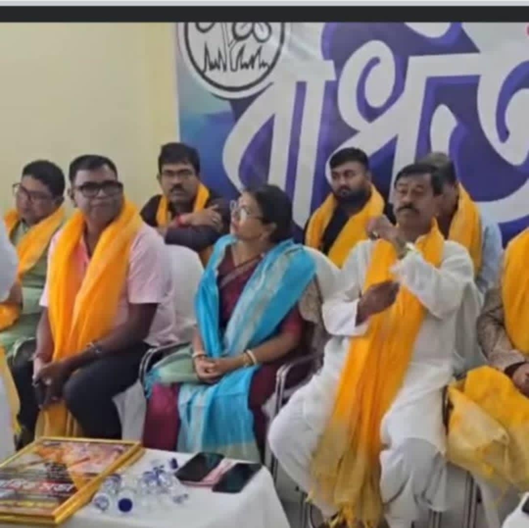 ঐতিহাসিক একুশে জুলাই শহীদ স্মরণে প্রস্তুতি সভা সুন্দর বন জেলা তৃণমূল কংগ্রেসের