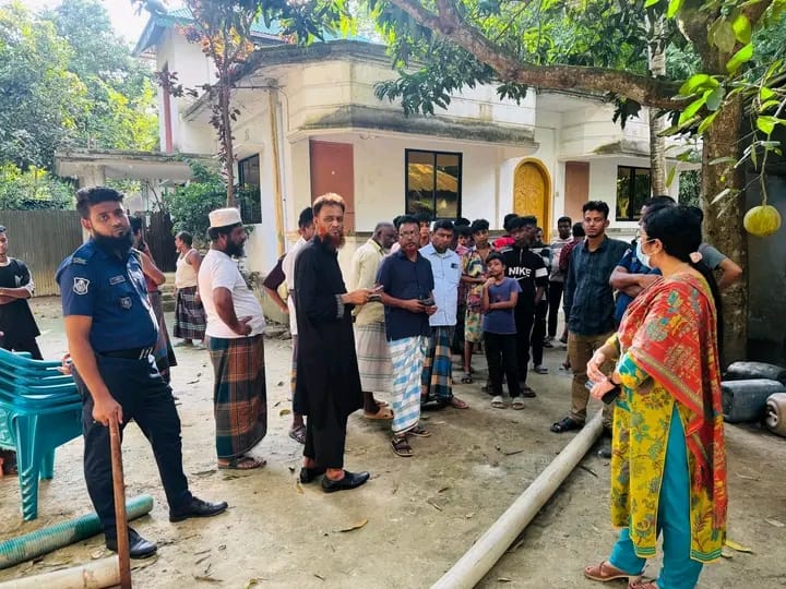 চৌদ্দগ্রাম উপজেলার অবৈধ ড্রেজারের বিরুদ্ধে উপজেলা প্রশাসনের অভিযান