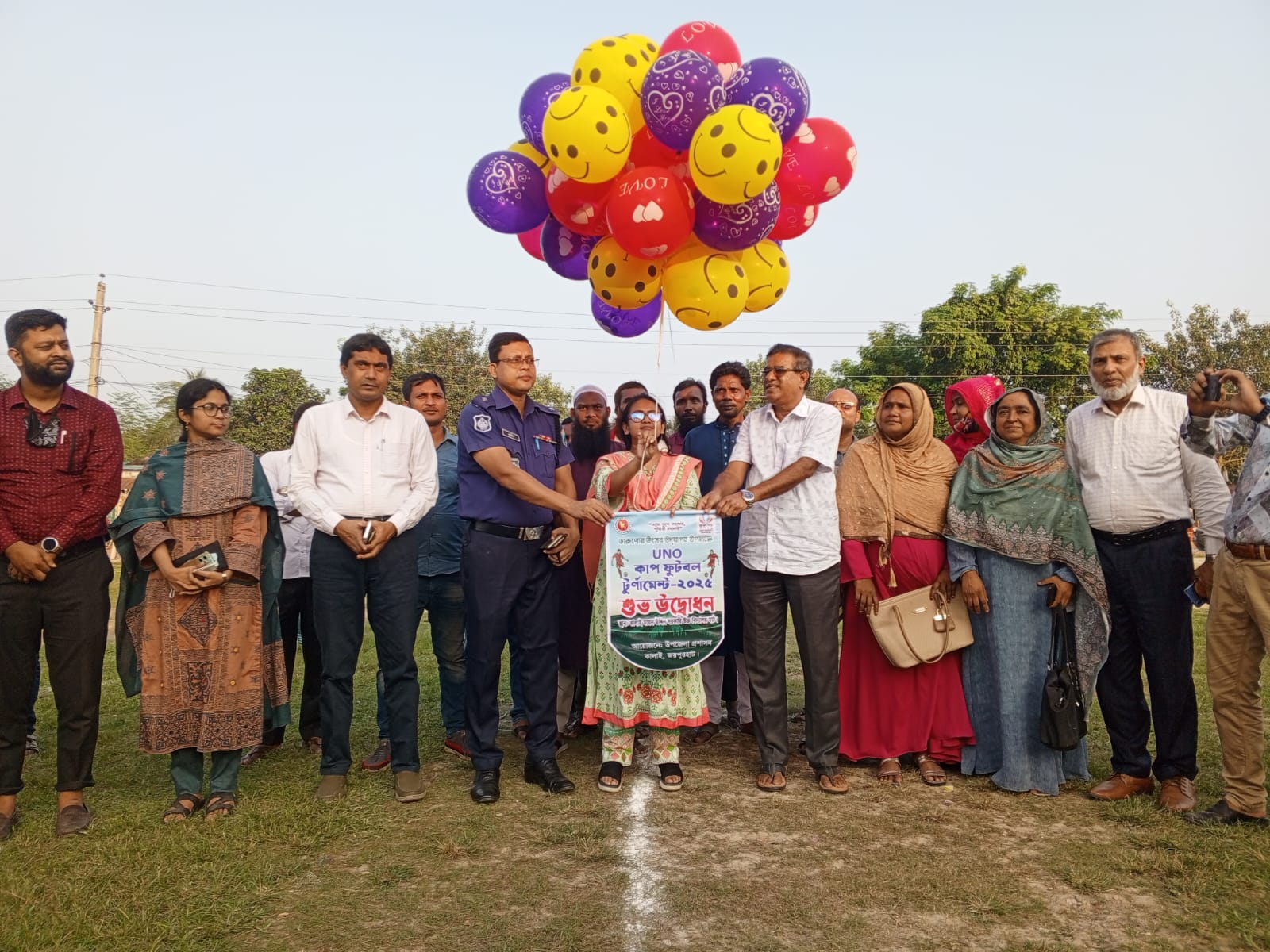 জয়পুরহাটের কালাইয়ে ইউএনও কাপ ফুটবল টুর্নামেন্টের জমকালো উদ্বোধন