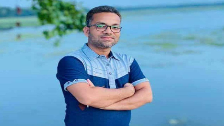 শ্রীপুরে ট্রাক-মোটরসাইকেল সংঘর্ষে ঔষধ ব্যবসায়ী নিহত!!