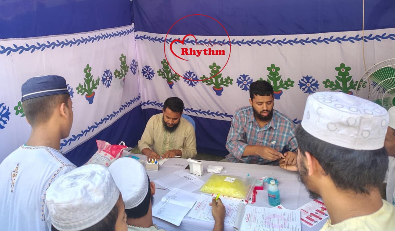 দারুননাজাত সিদ্দিকিয়া কামিল মাদরাসায় রিদম ব্লাড সেন্টারের ব্লাড ডোনেশন ও ফ্রি মেডিকেল ক্যাম্প অনুষ্ঠিত