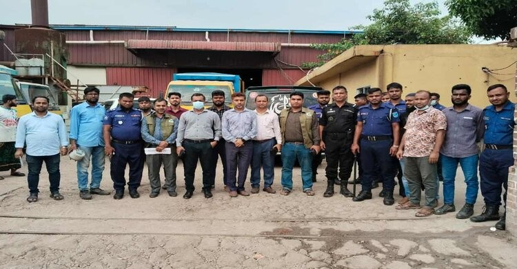 নরসিংদীতে ৩ অবৈধ কারখানার কার্যক্রম বন্ধ