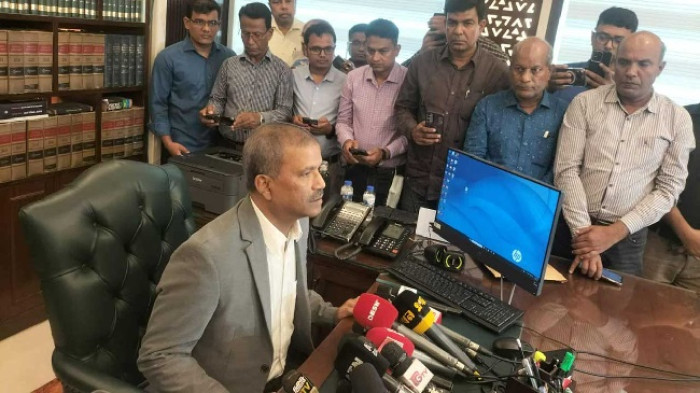 শেখ হাসিনার বিচারের রায়ে সন্তুষ্ট আইন উপদেষ্টা