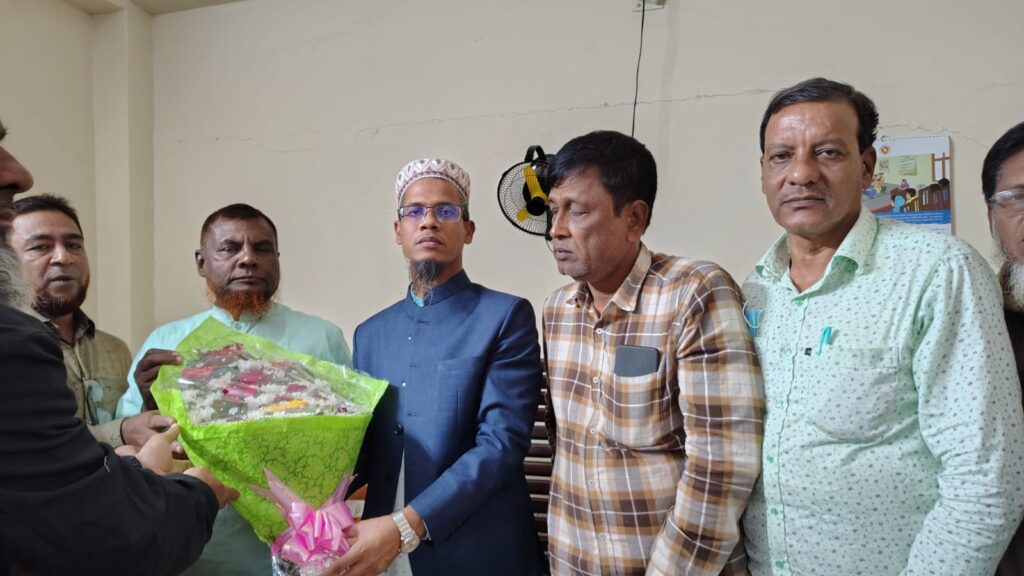 <span>নন্দীগ্রাম (বগুড়া) প্রতিনিধিঃ / </span>নন্দীগ্রামের ৪নং থালতা মাঝগ্রাম ইউনিয়নের চেয়ারম্যান (প্যানেল-১) দায়িত্ব পেলেন, শামছুর রহমান