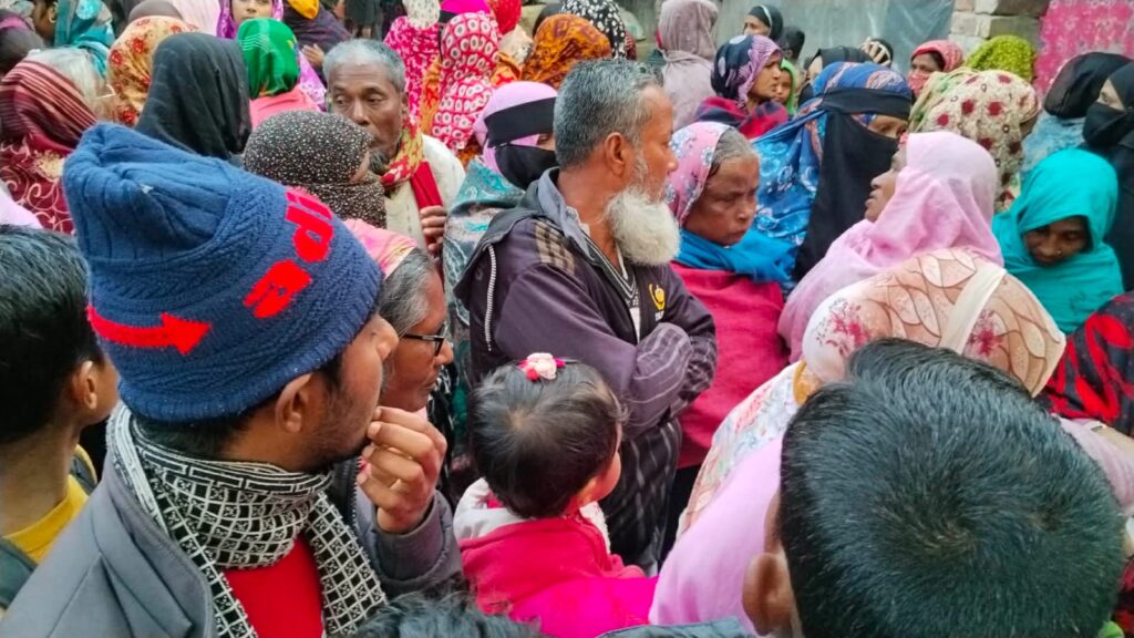 সাতক্ষীরায় অবৈধ ডাম্পারের ধাক্কায় প্রাণ গেল পঞ্চম শ্রেণির শিক্ষার্থীর