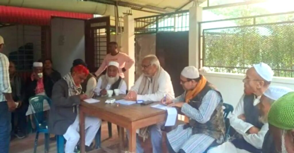 <span>এ.এস.এম হামিদ হাসান, কটিয়াদী (কিশোরগঞ্জ) প্রতিনিধি / </span>কটিয়াদীতে মেজর আখতারের হাত ধরে দুই শতাধিক লোকের জামায়াতে যোগদান