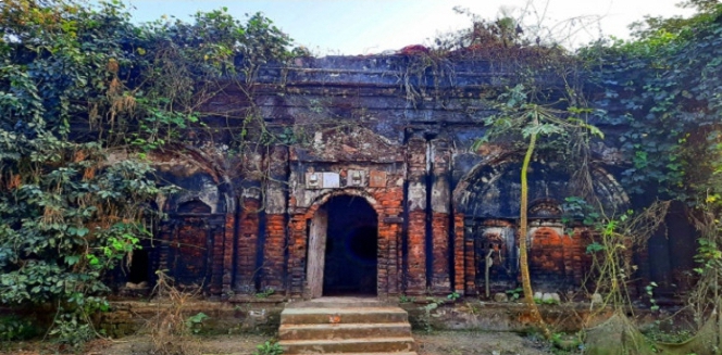 <span>সাব্বির আলম বাবু, বিশেষ প্রতিনিধিঃ / </span>কালের স্বাক্ষী হয়ে দাড়িয়ে আছে ভোলা জেলার ৫৫৫ বছরের নান্দনিক প্রাচীন স্থাপত্য