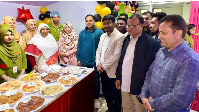 <span>নাজমুল হাসান নাজির স্টাফ রিপোর্টার / </span>প্রাণবন্ত আয়োজনে বগুড়ায় কম্বাইন্ড নার্সিং ইন্সটিটিউটে পিঠা উৎসব অনুষ্ঠিত