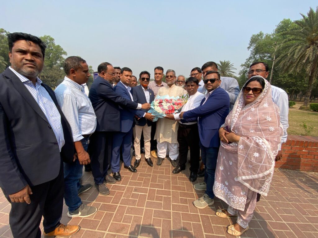 <span>বিশেষ প্রতিনিধি / </span>বগুড়া ১ আসনের সংসদ সদস্য কাজী রফিকুল ইসলাম কে সোনাতলা উপজেলা কল্যাণ সমিতির উদ্যোগে ফুলের শুভেচ্ছা বিনিময়