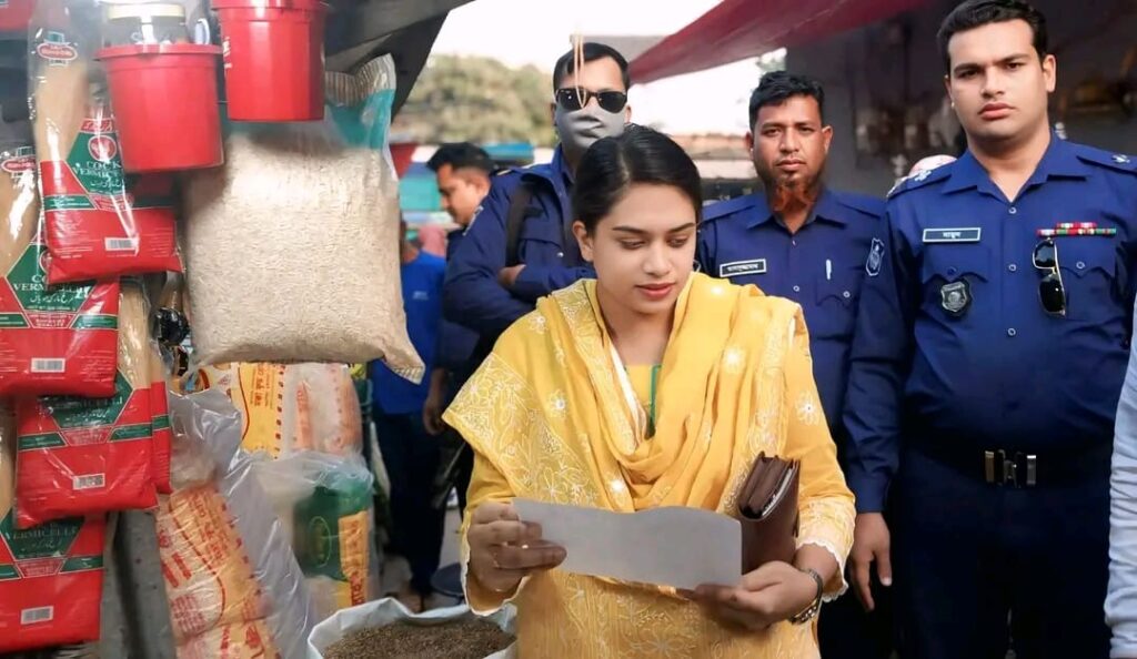 মুক্তাগাছা এক্সিকিউটিভ ম্যাজিস্ট্রেটের নেতৃত্বে বাজার মনিটরিং কার্যক্রম পরিচালিত