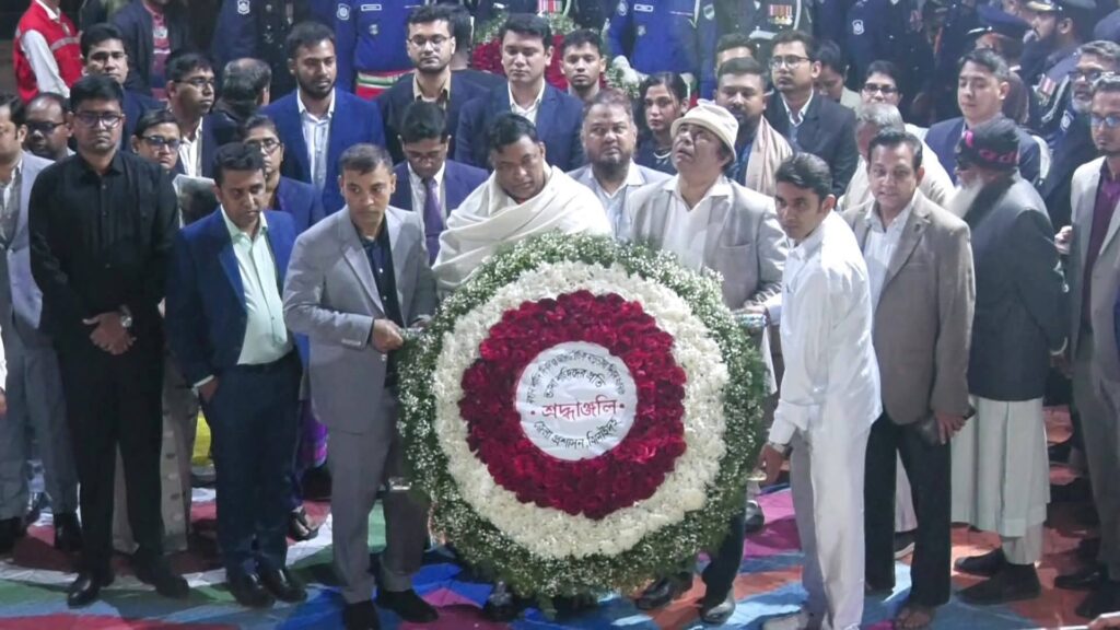 ঝিনাইদহে একুশের প্রথম প্রহরে ভাষা শহীদদের প্রতি শ্রদ্ধা