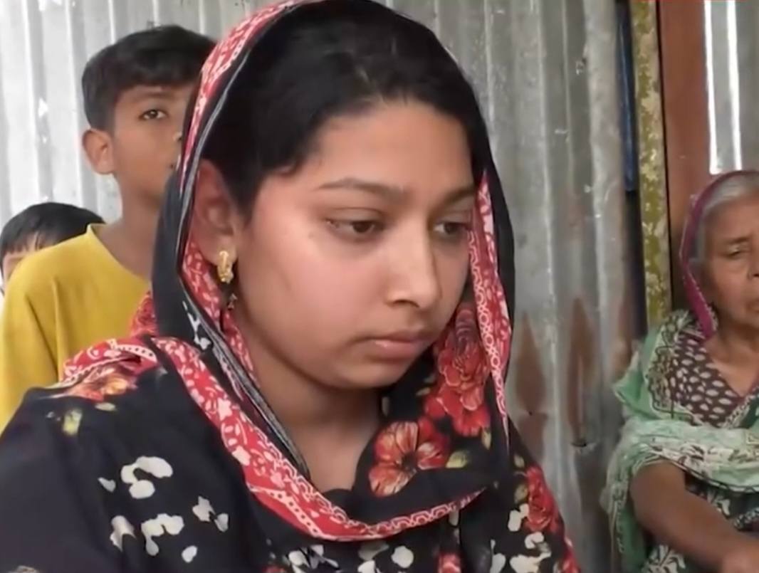 বিয়ের রঙিন স্বপ্ন দেখিয়ে সিজান নামের এক প্রভাবশালী যুবক এখন লাপাত্তা