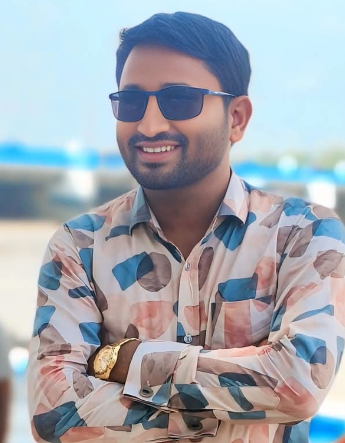 ডিমলার ঝুনাগাছচাপানীতে মানব সেবায় কাজ করে যাচ্ছেন ডাক্তার মাহাবুবর রহমান