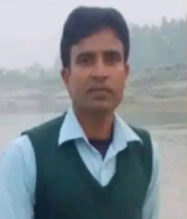 রাজারহাটে প্রাইভেট পড়াতে গিয়ে দশম শ্রেণির ছাত্রীকে ধর্ষণচেষ্টা ইংরেজি শিক্ষকের বিরুদ্ধে অভিযোগ