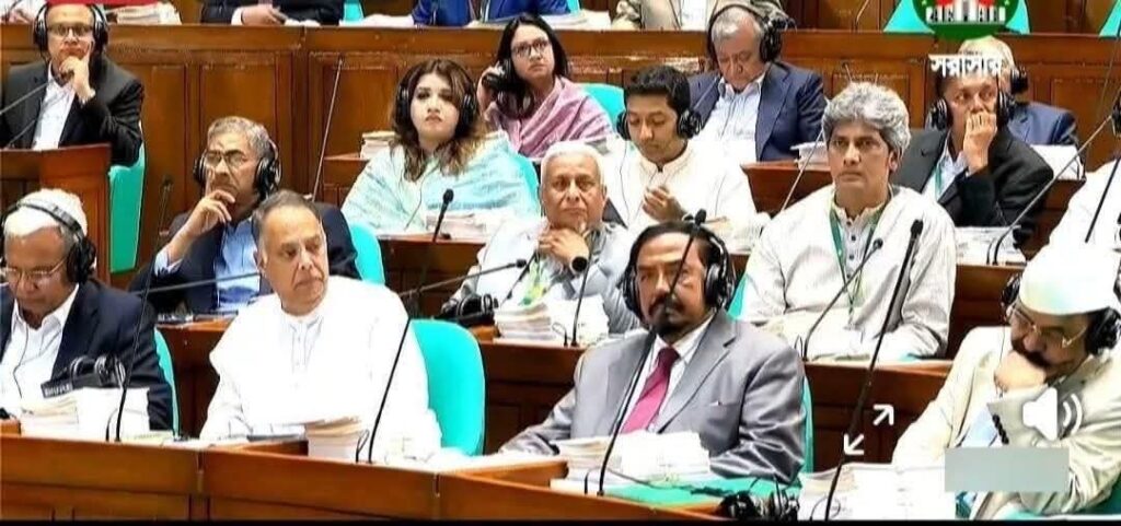 মন্ত্রীদের পাশে আসন পেলেন উখিয়া টেকনাফ থেকে নির্বাচিত সংসদ সদস্য শাহজাহান চৌধুরী