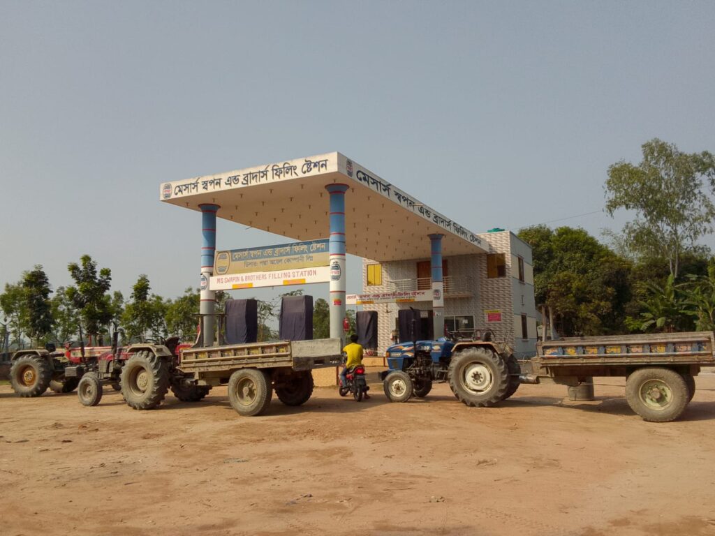 <span>মো: হামিম রানা ঠাকুরগাঁও / </span>ঠাকুরগাঁওয়ের নেকমরদ বাজারে তিন পাম্পে তেল সরবরাহ বন্ধ