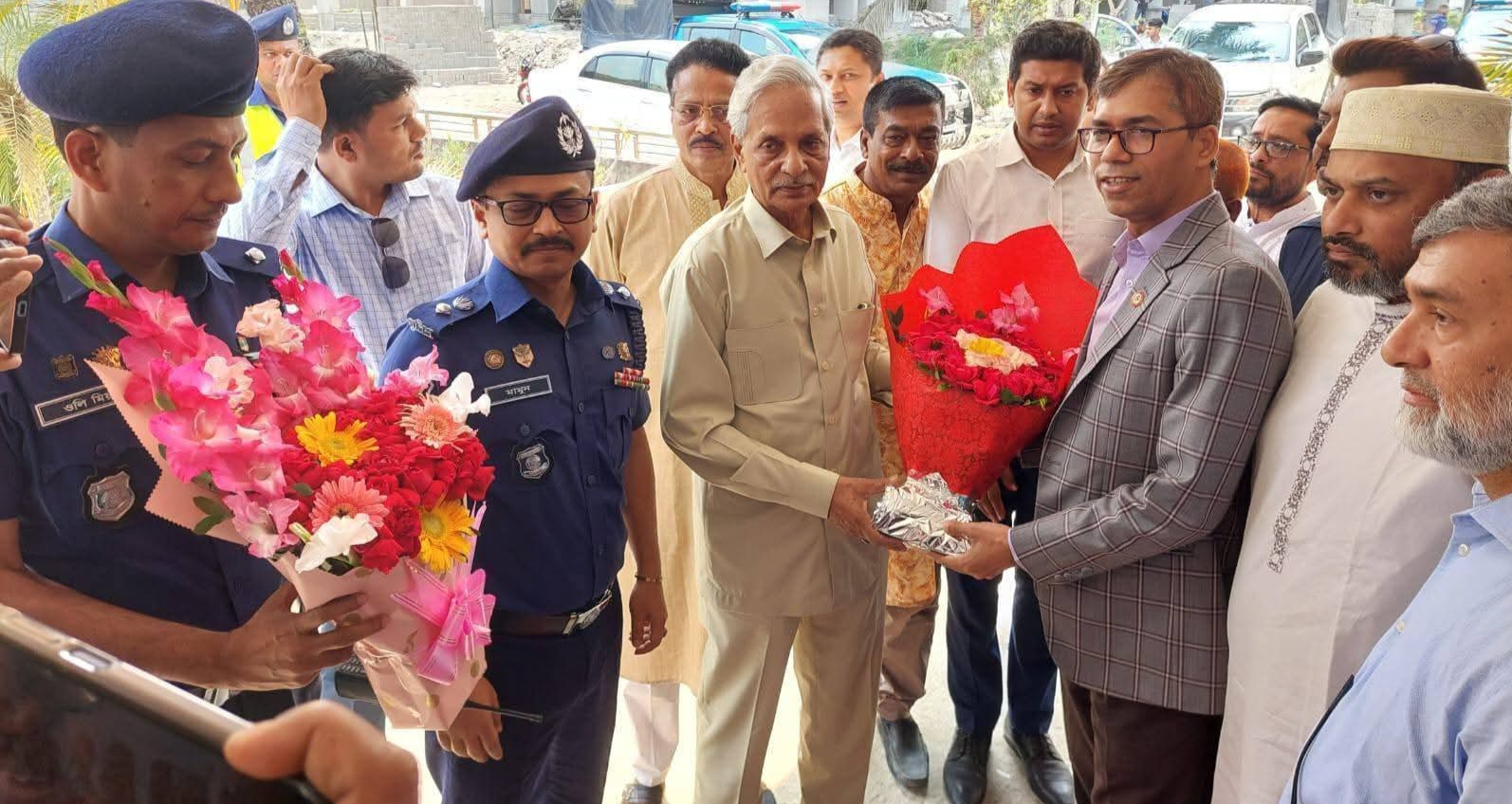 নির্বাচনী ইশতেহার বাস্তবায়নে কাজ করছে সরকার: সংস্কৃতি মন্ত্রী