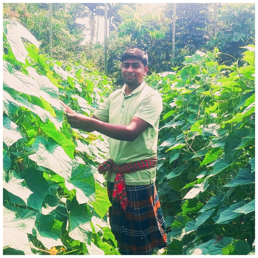 <span>২০২৫ সালে শুরু করেন স্মার্ট কৃষির যাত্রা  / </span>সমালোচনা পেরিয়ে সফলতায় রানা দাস