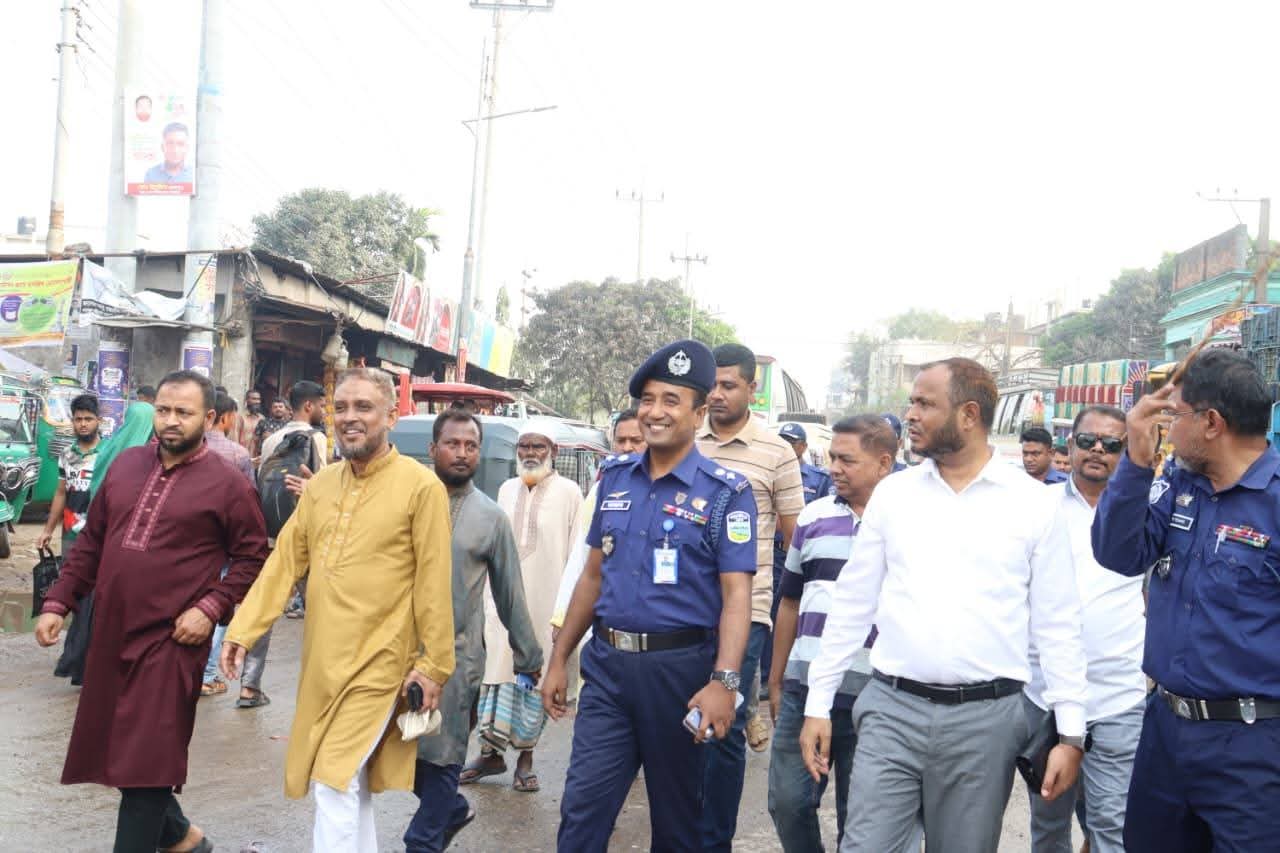 ঈদযাত্রায় ময়মনসিংহে স্বস্তি: সমন্বিত ব্যবস্থাপনায় নিয়ন্ত্রণে যানজট