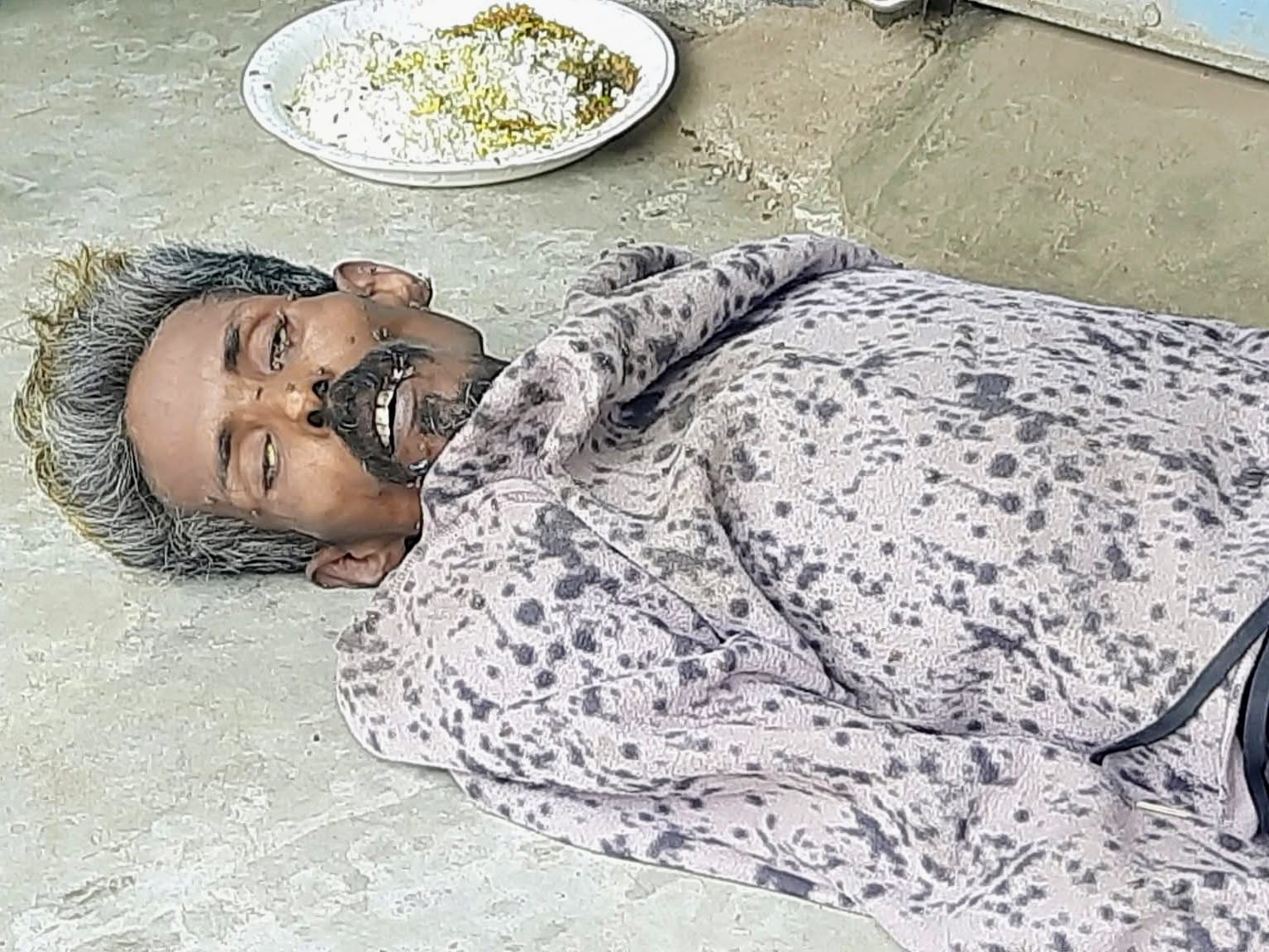 হিলিতে অজ্ঞাত ব্যক্তির মরদেহ উদ্ধার