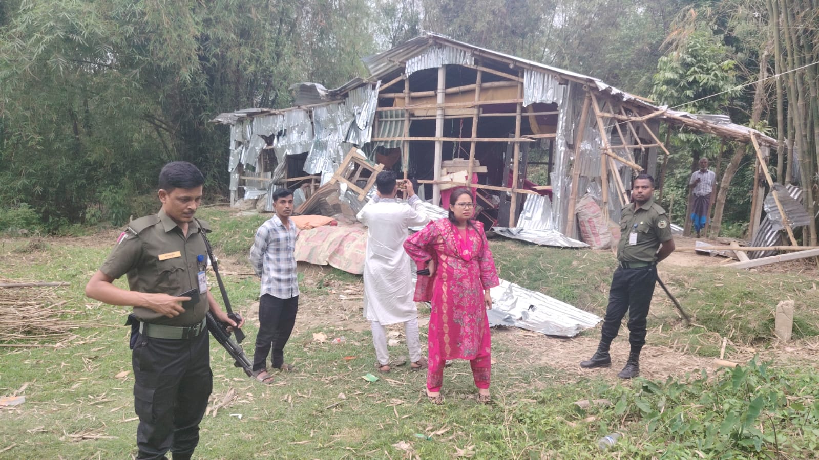 কোন অবস্থাতেই আইন নিজের হাতে তুলে নেয়া যাবে না