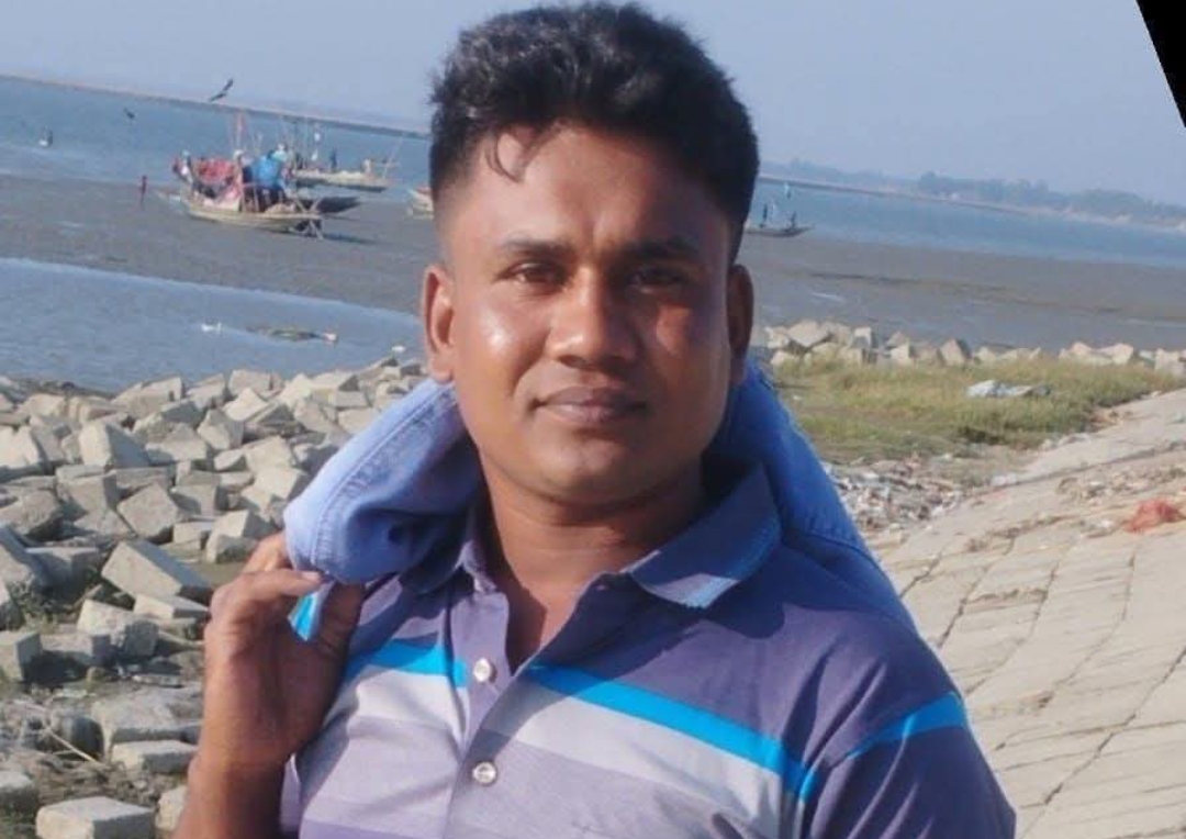 নোয়াখালীতে মাদক দ্বন্দ্বে তরুণকে কুপিয়ে হত্যা