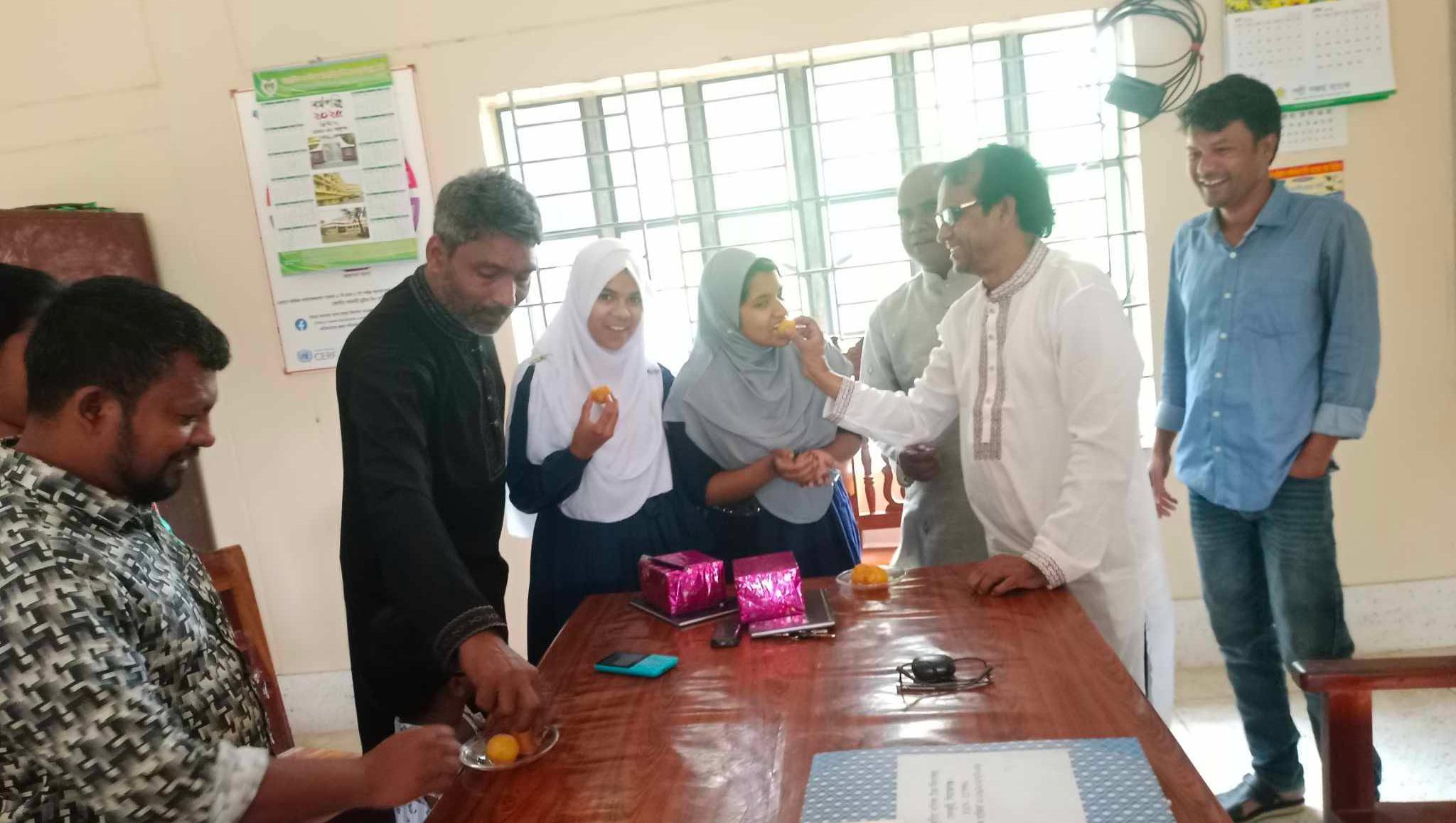 বেলকুচিতে জুনিয়র বৃত্তি পরীক্ষায় ট্যালেন্টপুলে উত্তীর্ণ শিক্ষার্থীদের সংবর্ধনা