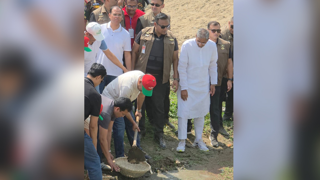 দিনাজপুরের কাহারোলে খাল খনন কর্মসূচি উদ্বোধন করলেন প্রধানমন্ত্রী