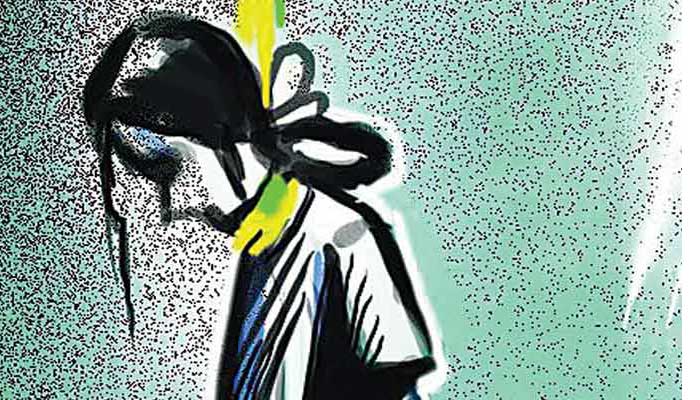 মায়ের সঙ্গে অভিমানে কিশোরীর আত্মহত্যা