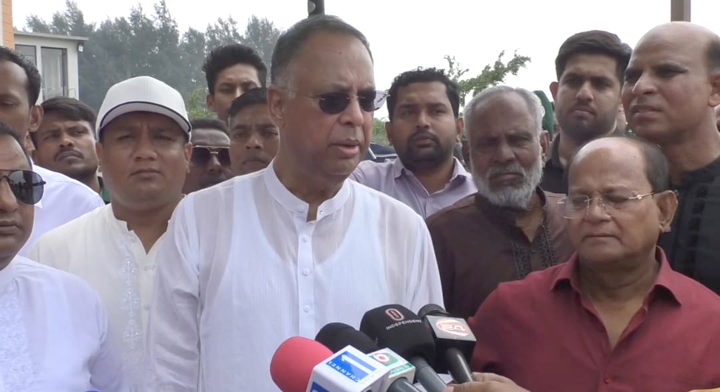 তেল সরবরাহ স্বাভাবিক, তবে কালোবাজারির প্রভাব আছে