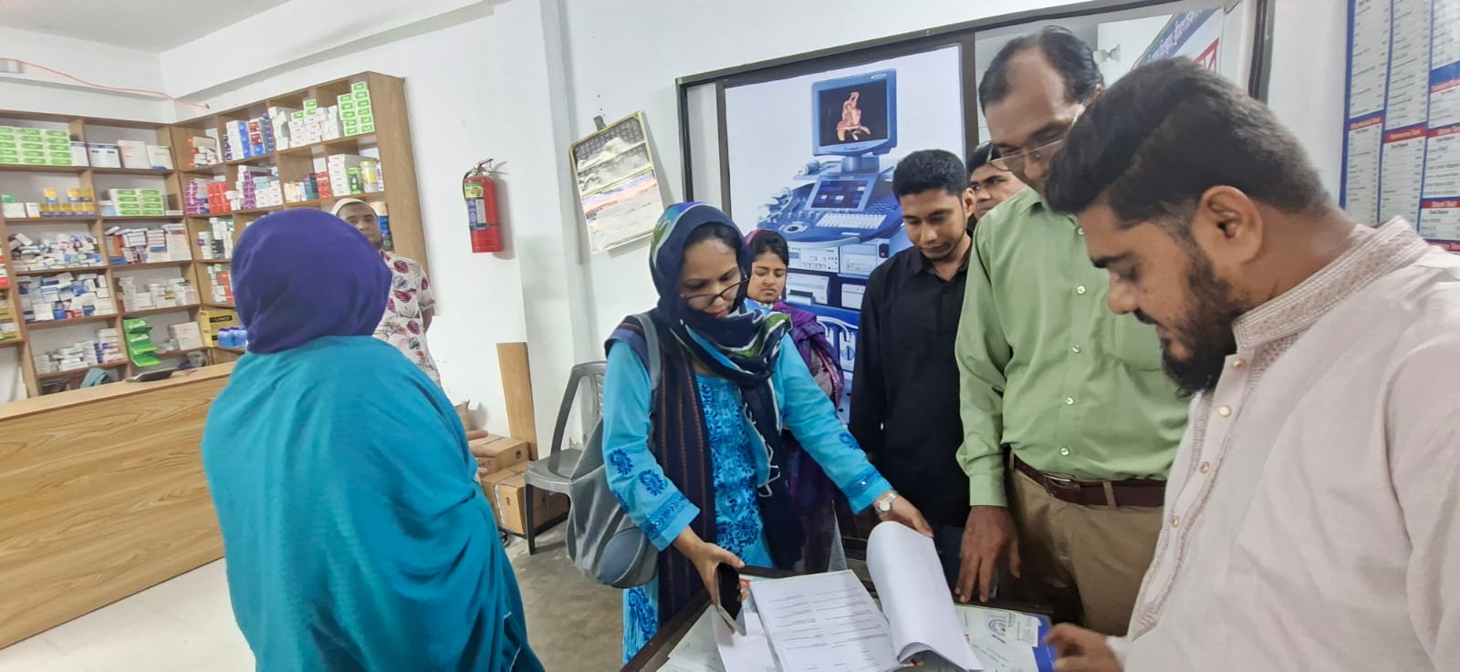 সেনবাগে ভ্রাম্যমান আদালতের ঝটিকা অভিযান! দুই ডায়াগনস্টিক সেন্টারকে জরিমানা