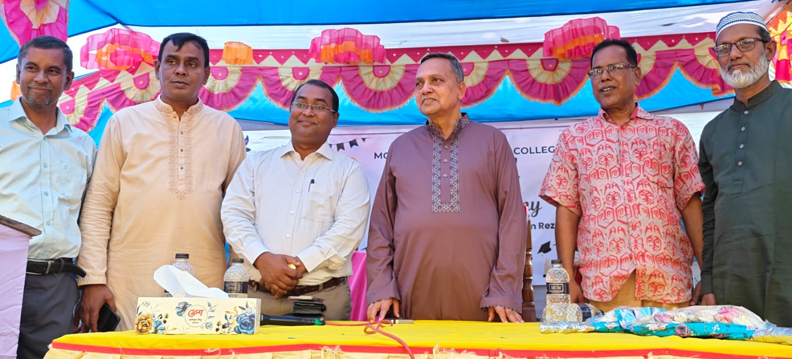 কাজিপুরে মুনলাইট স্কুল এন্ড কলেজের এসএসসি পরীক্ষার্থীদের বিদায় অনুষ্ঠিত