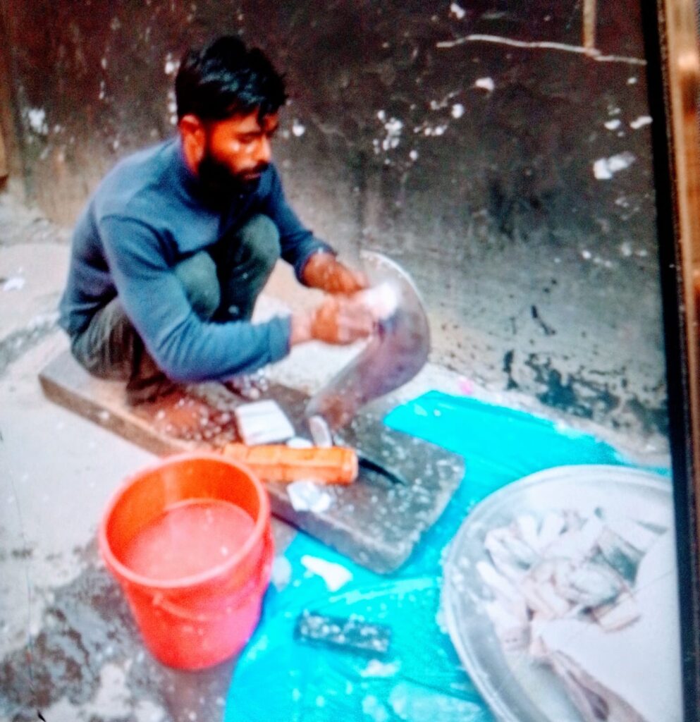 <span>তালাত মাহামুদ বিশেষ প্রতিনিধি / </span>নরসিংদীর মাধবদীতে মুক্তিযোদ্ধার সন্তানকে মারধরের অভিযোগ